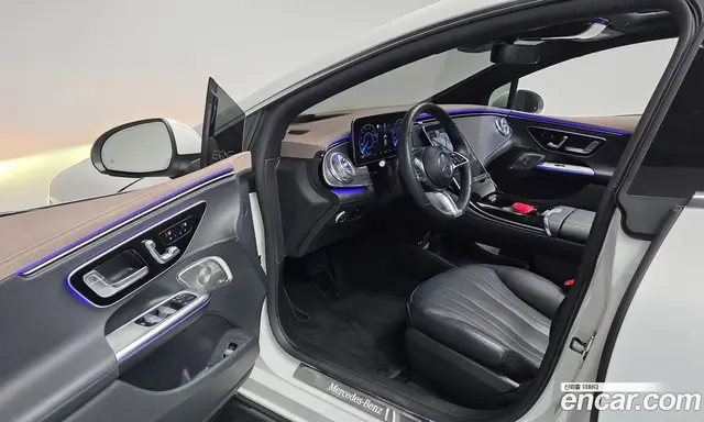 Mercedes-Benz EQE 2023 0.3 автомат (гидро), миниатюра 12
