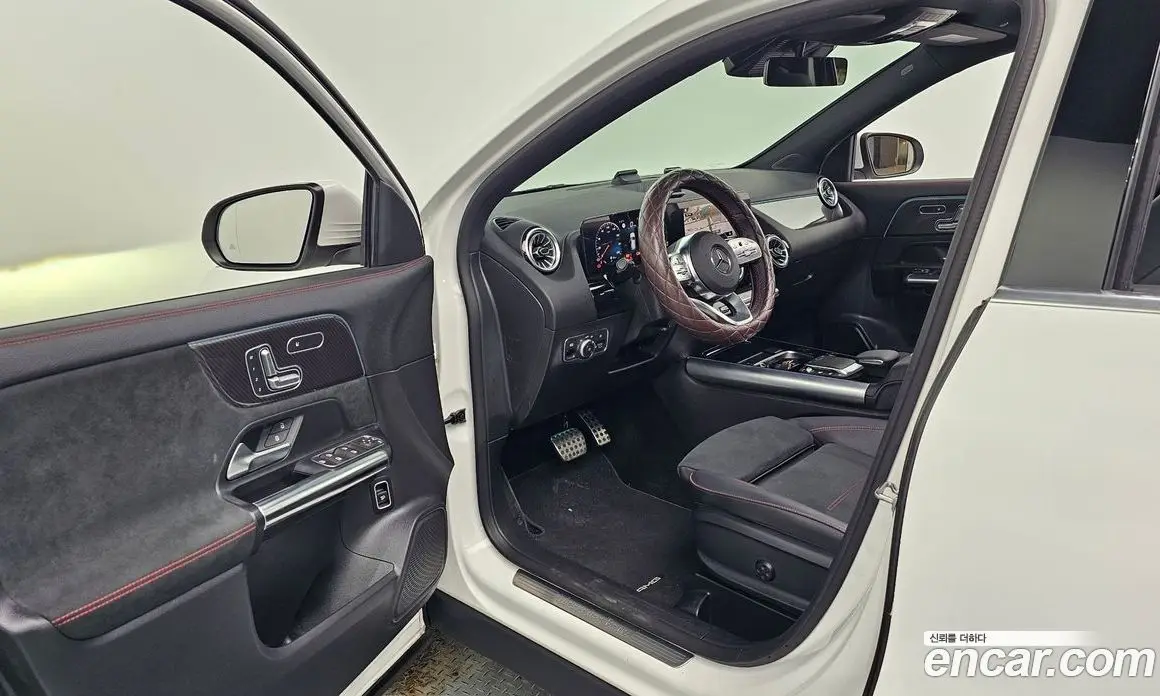 Mercedes-Benz GLA-Class 2022 2.0 автомат (гидро), фото 16
