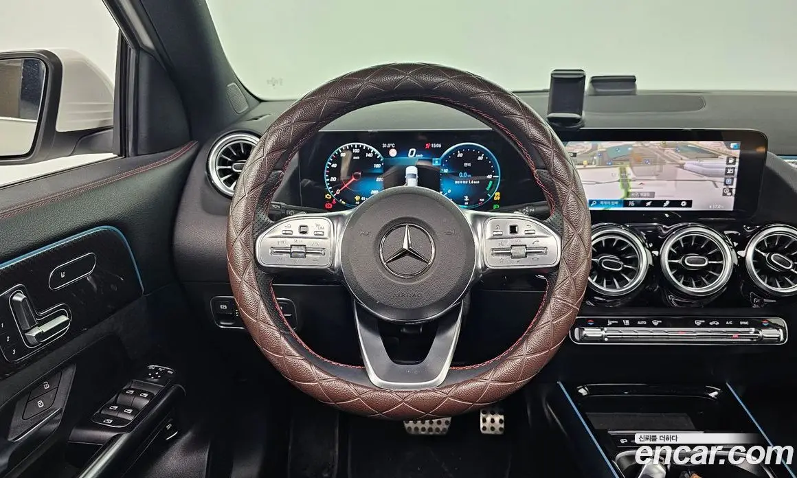 Mercedes-Benz GLA-Class 2022 2.0 автомат (гидро), фото 19