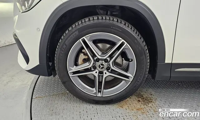 Mercedes-Benz GLA-Class 2022 2.0 автомат (гидро), миниатюра 5