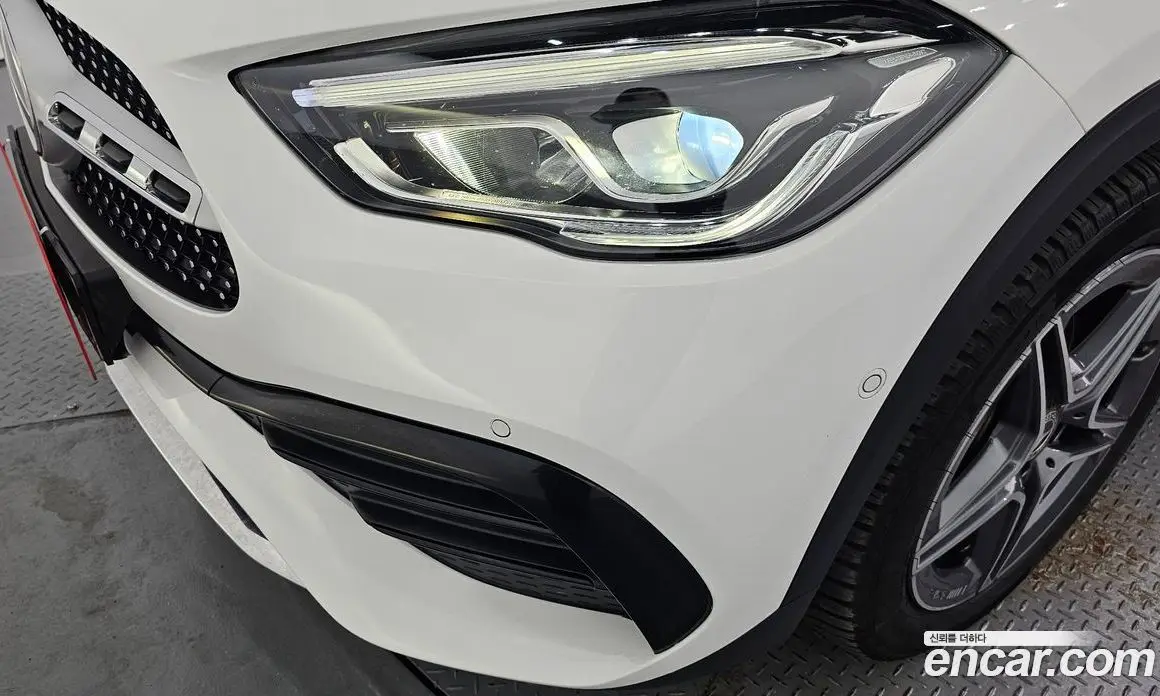 Mercedes-Benz GLA-Class 2022 2.0 автомат (гидро), фото 8