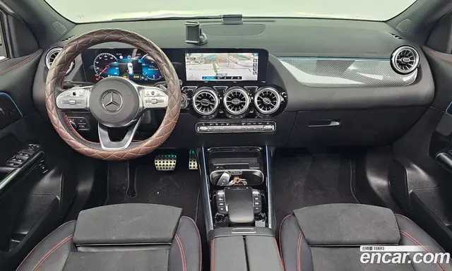Mercedes-Benz GLA-Class 2022 2.0 автомат (гидро), миниатюра 10