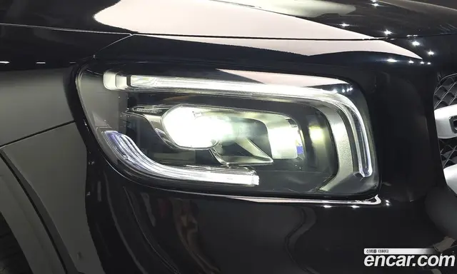 Mercedes-Benz GLB-Class 2021 2.0 автомат (гидро), миниатюра 8