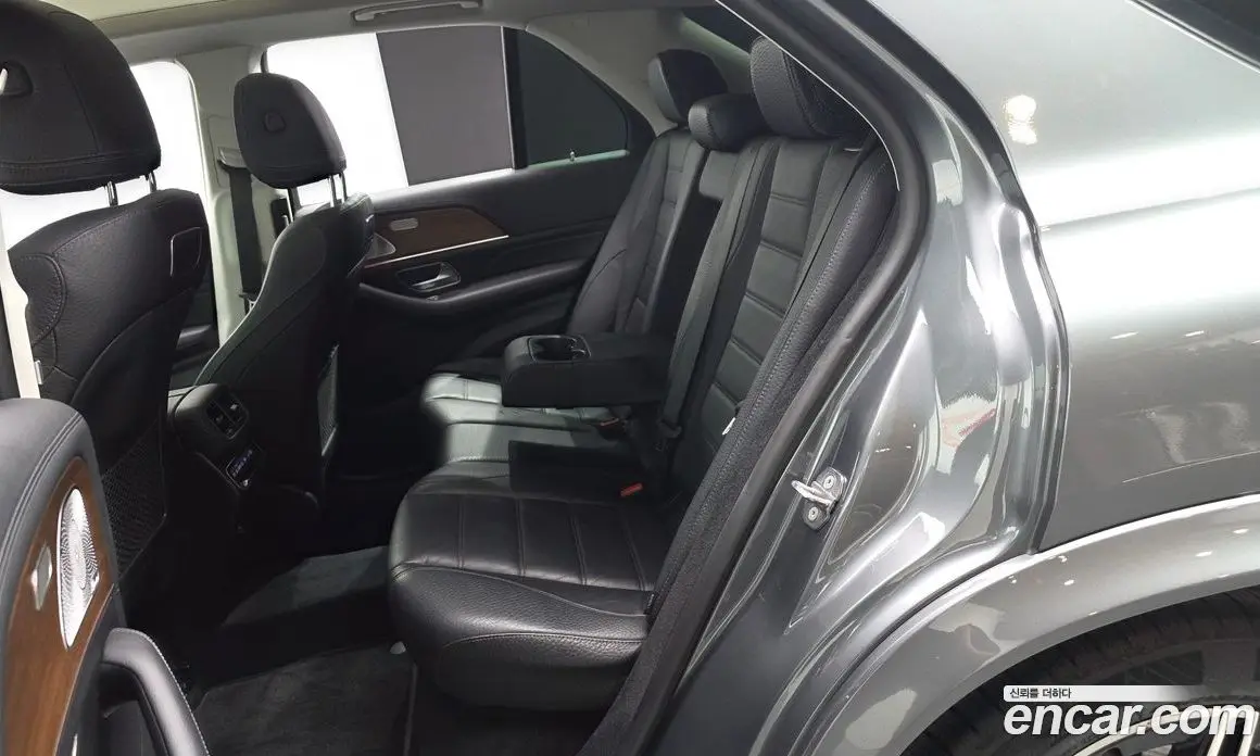 Mercedes-Benz GLE-Class 2020 3.0 автомат (гидро), фото 17 Mercedes-Benz GLE-Class 2020 3.0 автомат (гидро), фото 17