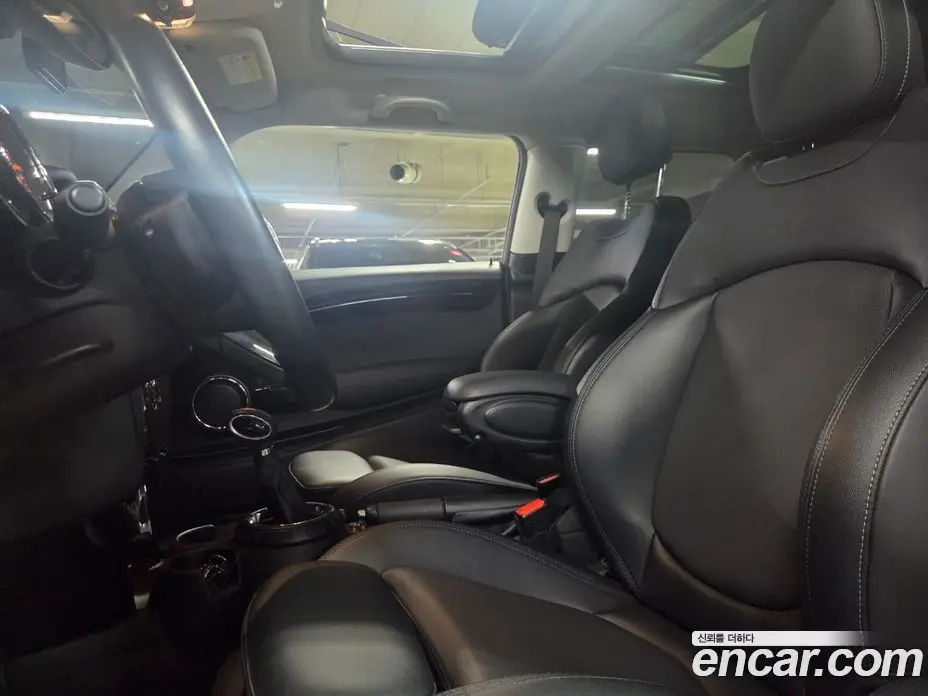 Mini Cooper 2017 1.5 автомат (гидро), фото 10 Mini Cooper 2017 1.5 автомат (гидро), фото 10