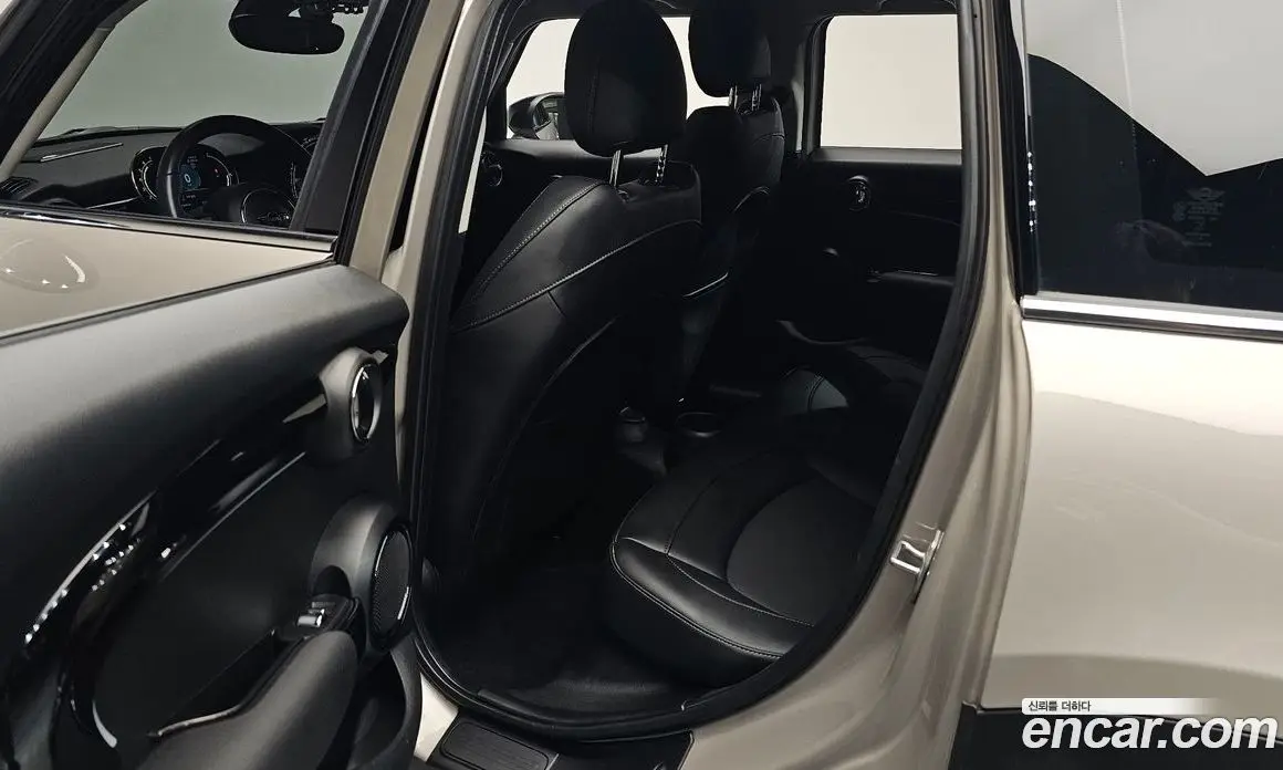 Mini Cooper 2021 1.5 автомат (гидро), фото 15
