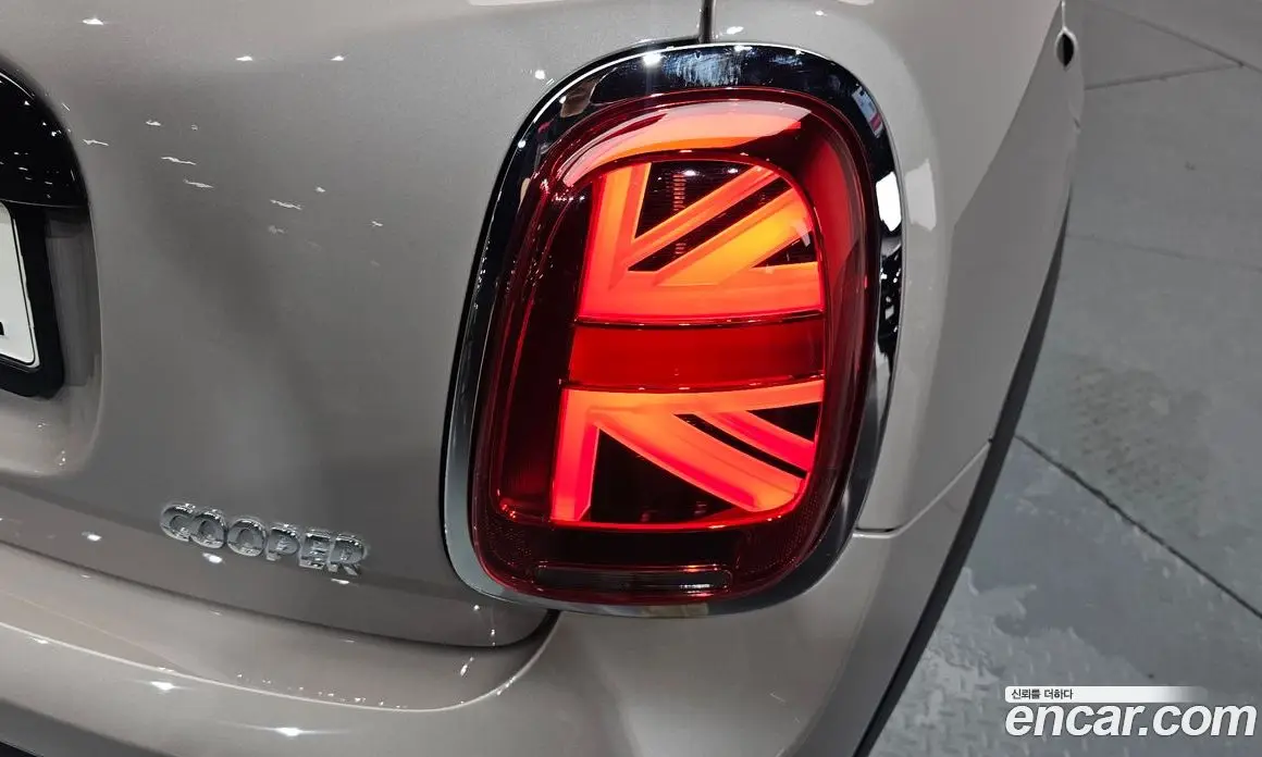 Mini Cooper 2021 1.5 автомат (гидро), фото 8