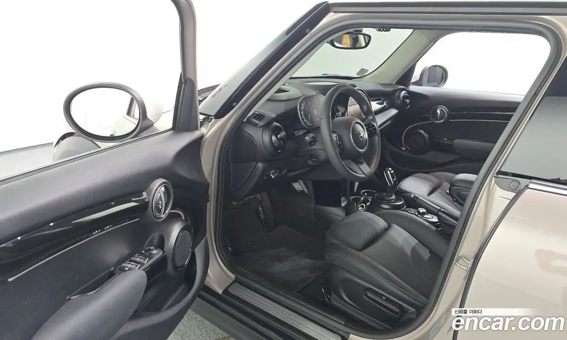 Mini Cooper 2024 1.5 автомат (гидро), фото 13 Mini Cooper 2024 1.5 автомат (гидро), фото 13
