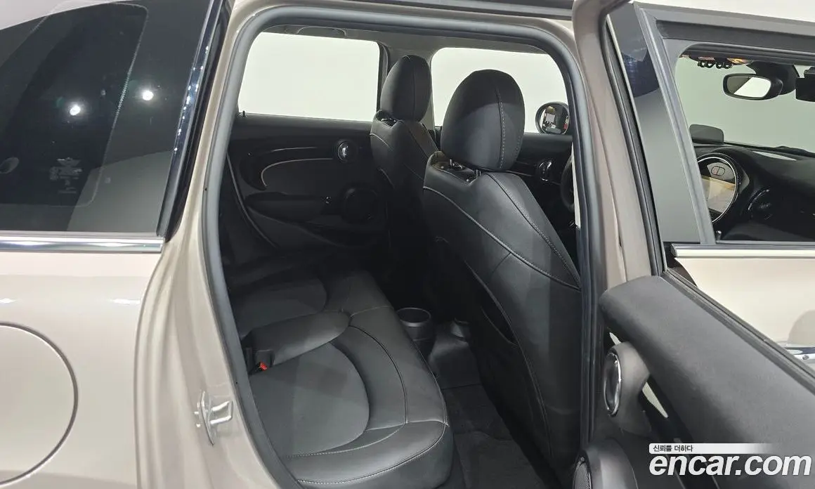 Mini Cooper 2024 1.5 автомат (гидро), фото 17 Mini Cooper 2024 1.5 автомат (гидро), фото 17