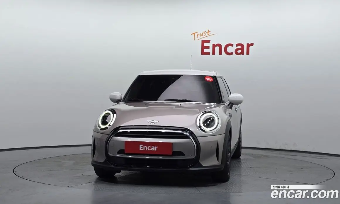Mini Cooper 2024 1.5 автомат (гидро), фото 3 Mini Cooper 2024 1.5 автомат (гидро), фото 3