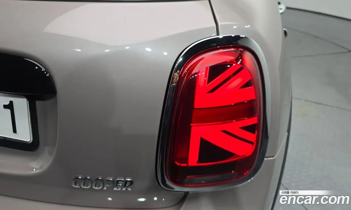 Mini Cooper 2024 1.5 автомат (гидро), фото 9 Mini Cooper 2024 1.5 автомат (гидро), фото 9