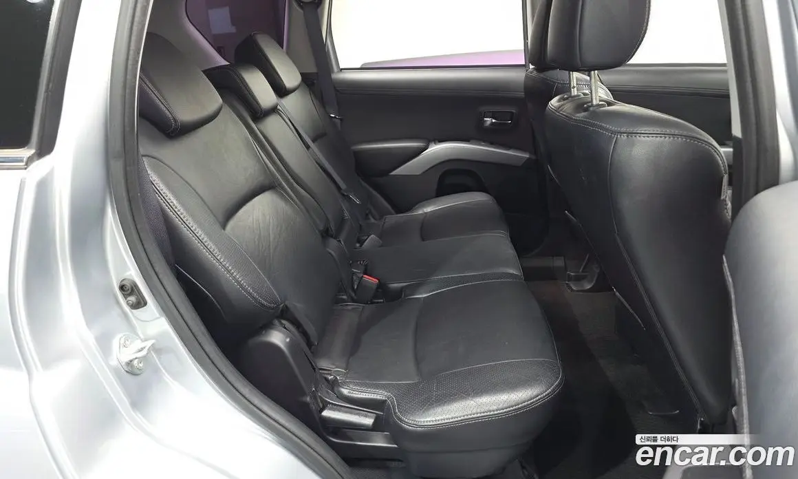 Mitsubishi Outlander 2010 2.4 автомат (гидро), фото 12 Mitsubishi Outlander 2010 2.4 автомат (гидро), фото 12