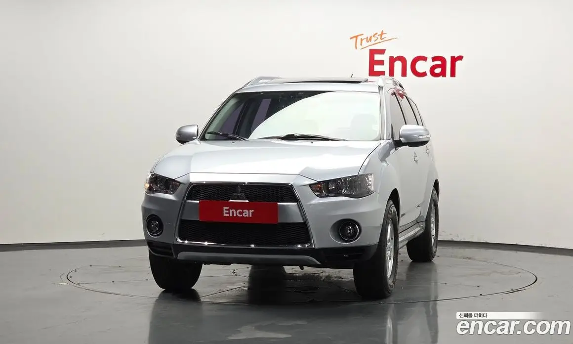 Mitsubishi Outlander 2010 2.4 автомат (гидро), фото 3 Mitsubishi Outlander 2010 2.4 автомат (гидро), фото 3