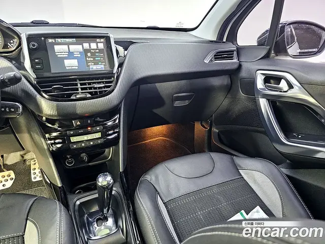 Peugeot 2008 2017 1.6 автомат (гидро), миниатюра 10 Peugeot 2008 2017 1.6 автомат (гидро), миниатюра 10