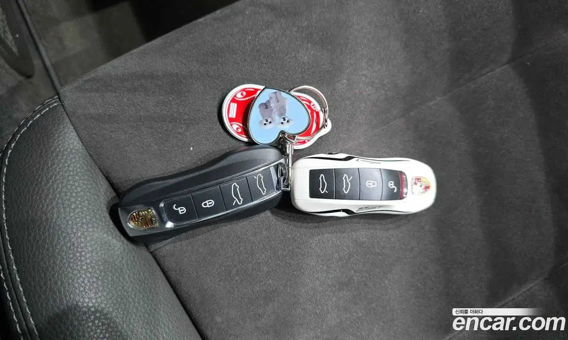 Porsche 718 2017 2.0 автомат (гидро), фото 19 Porsche 718 2017 2.0 автомат (гидро), фото 19