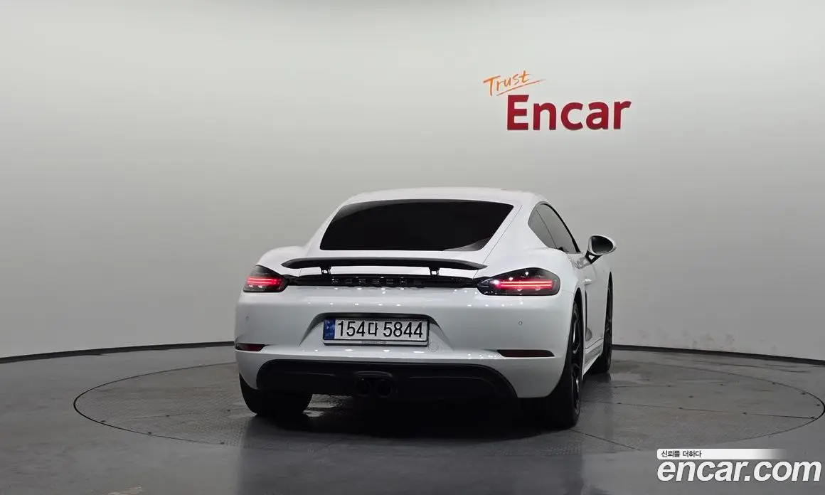 Porsche 718 2017 2.0 автомат (гидро), фото 3 Porsche 718 2017 2.0 автомат (гидро), фото 3