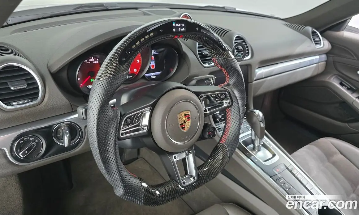 Porsche 718 2017 2.0 автомат (гидро), фото 21 Porsche 718 2017 2.0 автомат (гидро), фото 21