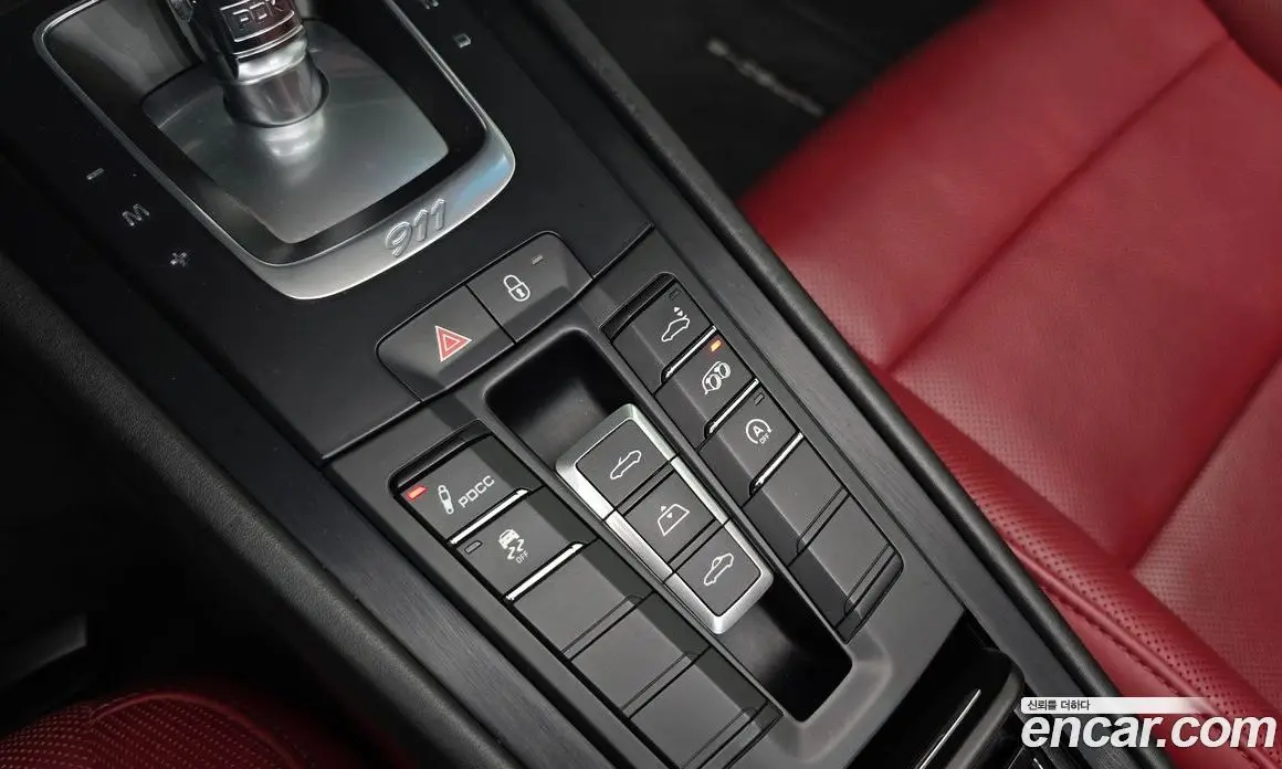 Porsche 911 2017 3.0 автомат (гидро), фото 20 Porsche 911 2017 3.0 автомат (гидро), фото 20