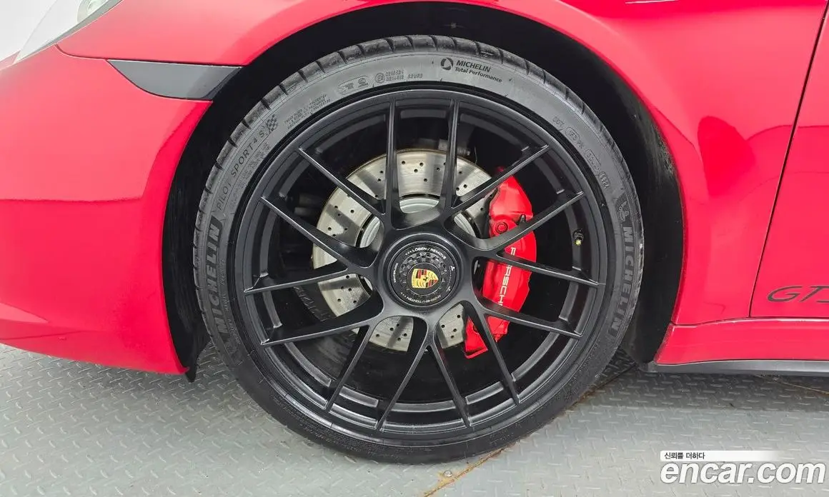 Porsche 911 2017 3.0 автомат (гидро), фото 4 Porsche 911 2017 3.0 автомат (гидро), фото 4