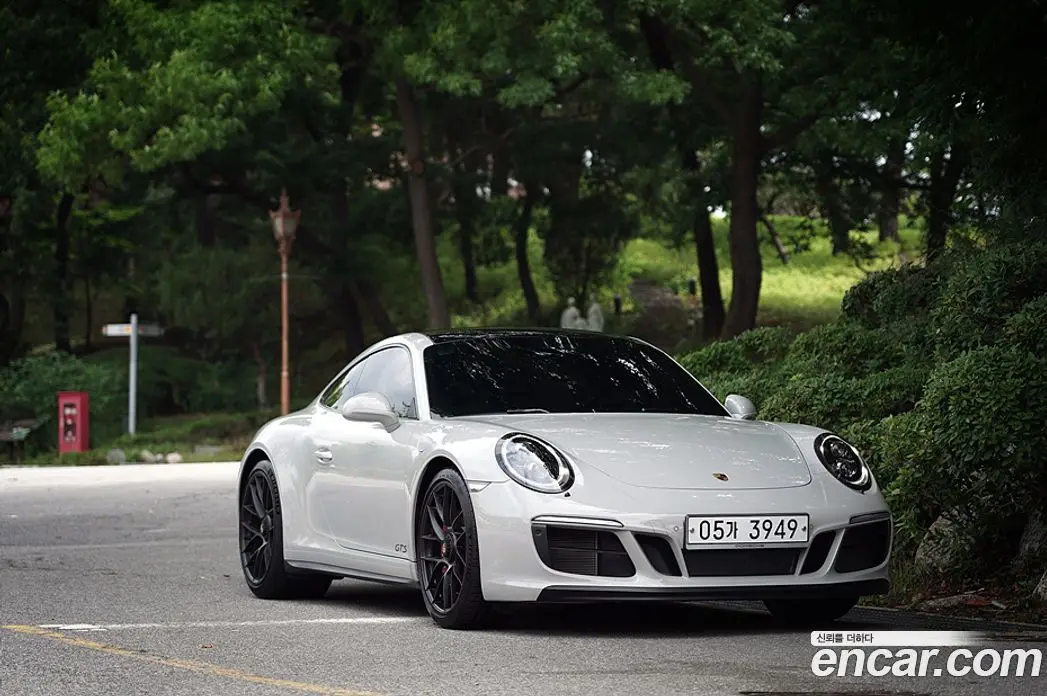 Porsche 911 2018 3.0 автомат (гидро), фото 1 Porsche 911 2018 3.0 автомат (гидро), фото 1