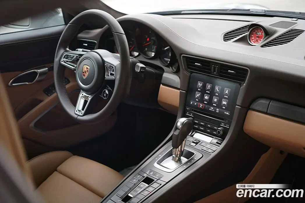 Porsche 911 2018 3.0 автомат (гидро), фото 6 Porsche 911 2018 3.0 автомат (гидро), фото 6