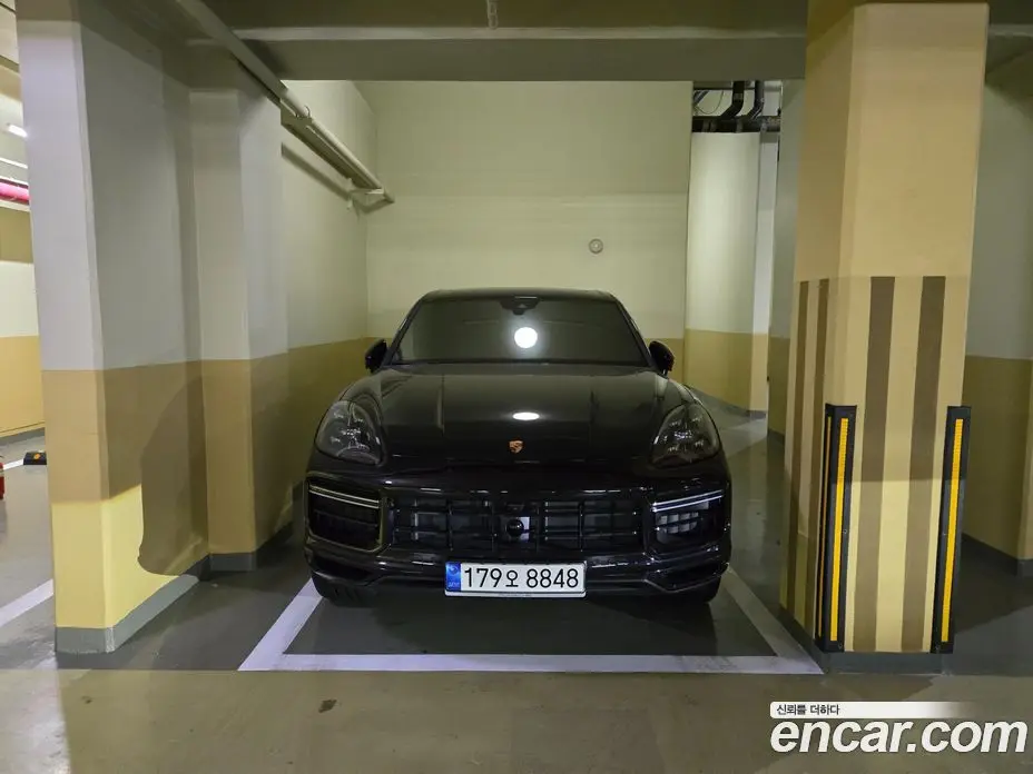 Porsche Cayenne 2021 4.0 автомат (гидро), фото 1 Porsche Cayenne 2021 4.0 автомат (гидро), фото 1