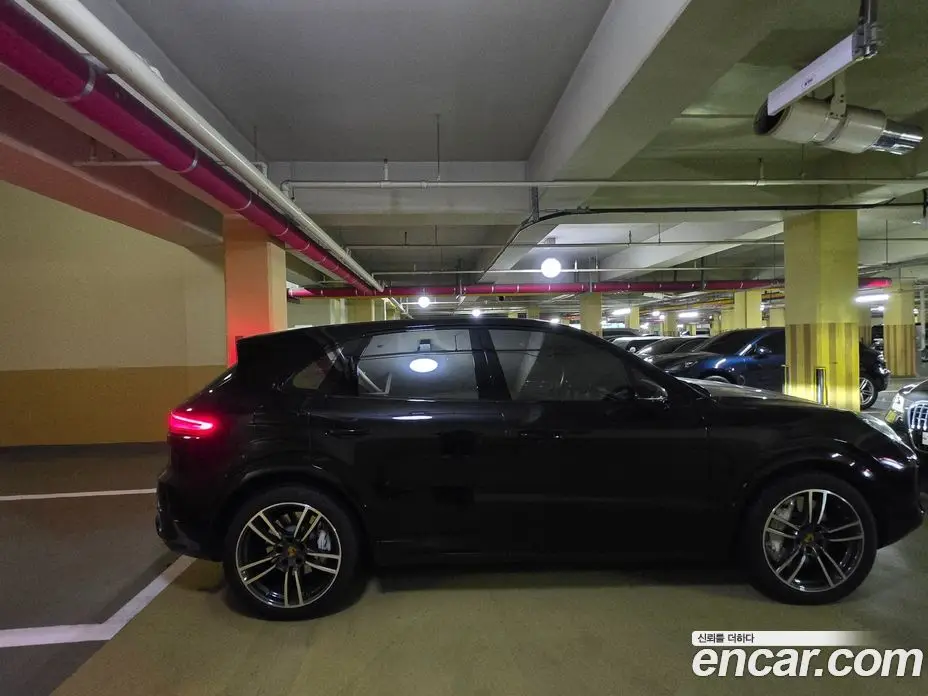 Porsche Cayenne 2021 4.0 автомат (гидро), фото 4 Porsche Cayenne 2021 4.0 автомат (гидро), фото 4
