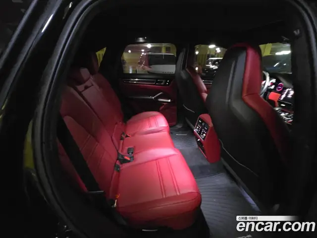 Porsche Cayenne 2021 4.0 автомат (гидро), миниатюра 5 Porsche Cayenne 2021 4.0 автомат (гидро), миниатюра 5