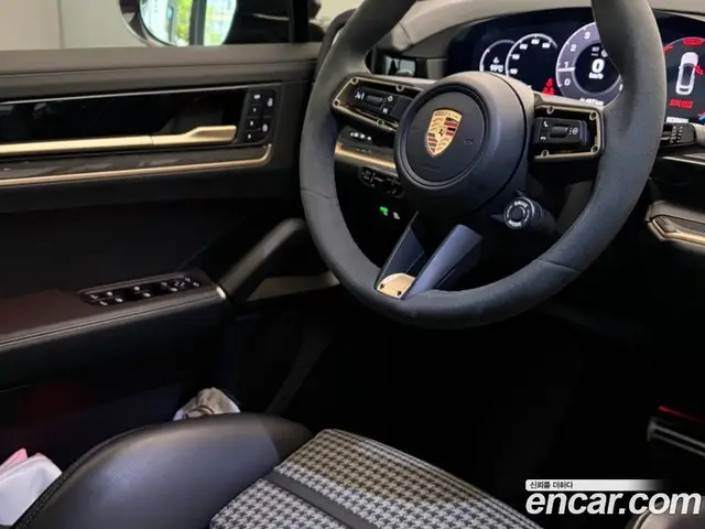 Porsche Cayenne 2024 4.0 автомат (гидро), миниатюра 9 Porsche Cayenne 2024 4.0 автомат (гидро), миниатюра 9