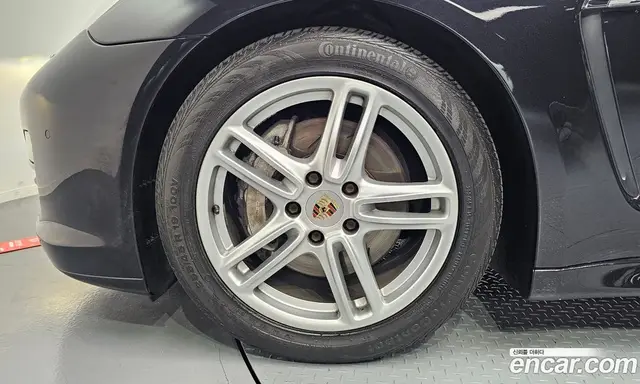 Porsche Panamera 2012 3.0 автомат (гидро), миниатюра 5 Porsche Panamera 2012 3.0 автомат (гидро), миниатюра 5