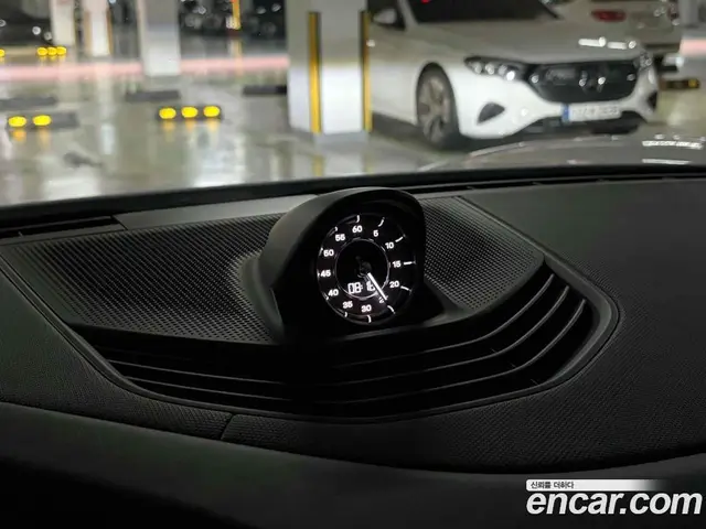 Porsche Taycan 2022 1.0 автомат (гидро), миниатюра 12