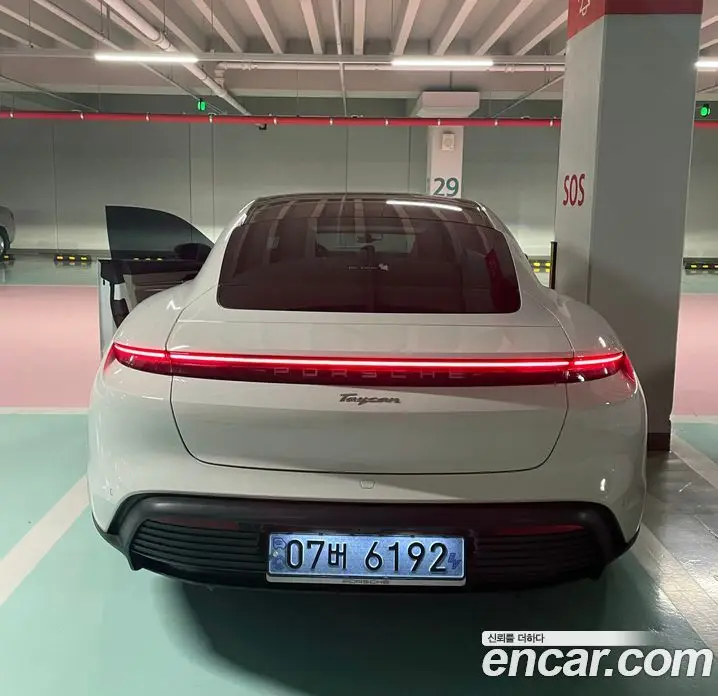 Porsche Taycan 2022 1.0 автомат (гидро), фото 4 Porsche Taycan 2022 1.0 автомат (гидро), фото 4