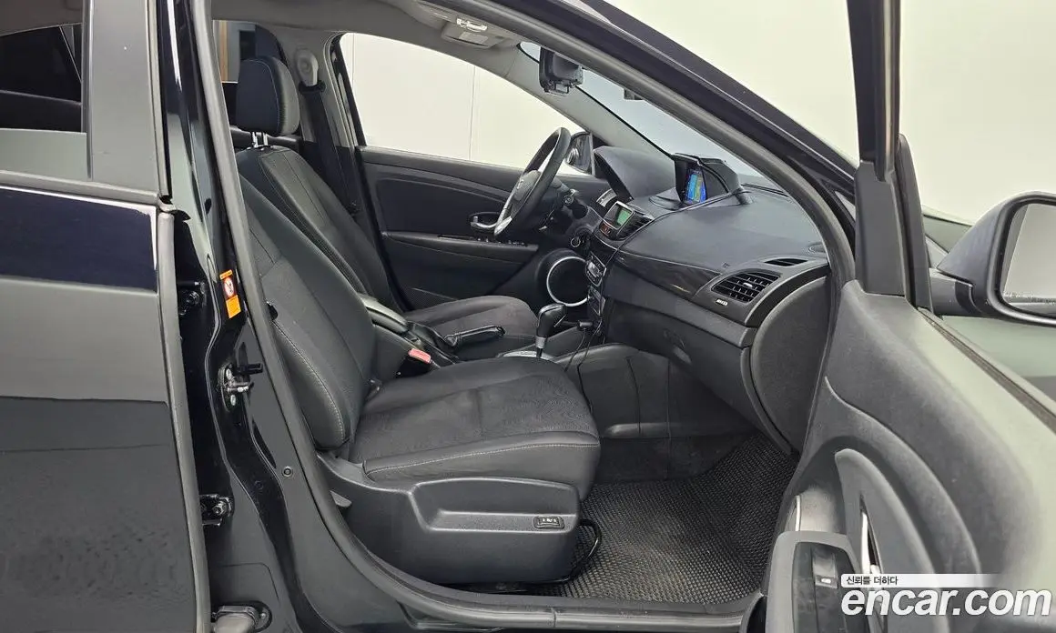 Renault (Samsung) SM3 2013 1.6 автомат (гидро), фото 11 Renault (Samsung) SM3 2013 1.6 автомат (гидро), фото 11