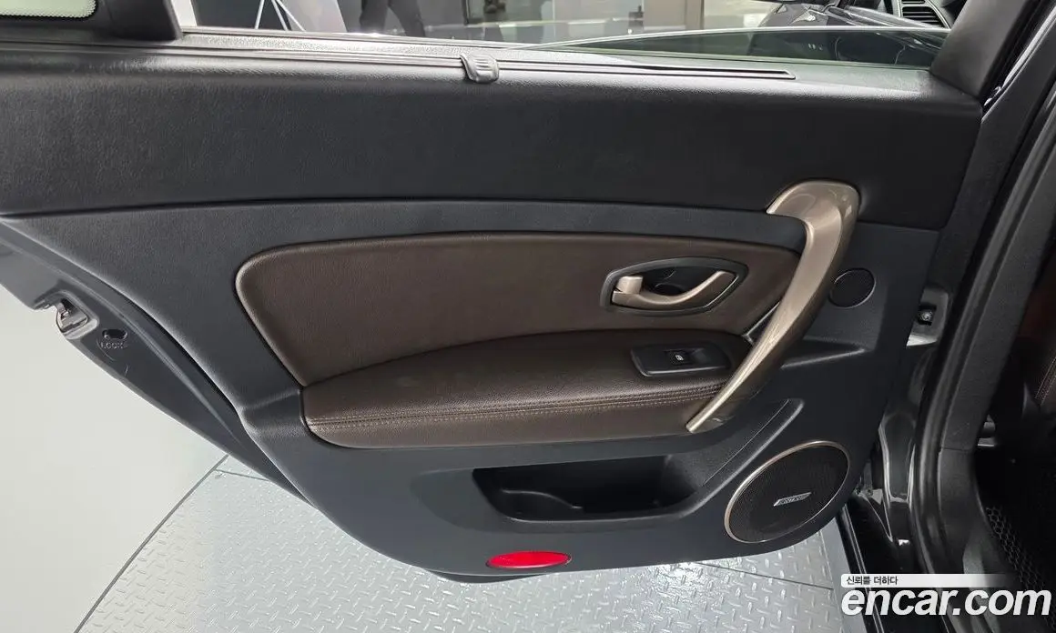 Renault (Samsung) SM5 2014 2.0 автомат (гидро), фото 14 Renault (Samsung) SM5 2014 2.0 автомат (гидро), фото 14