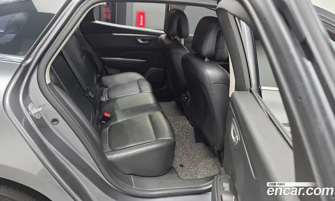 Renault (Samsung) SM6 2018 2.0 автомат (гидро), фото 18 Renault (Samsung) SM6 2018 2.0 автомат (гидро), фото 18