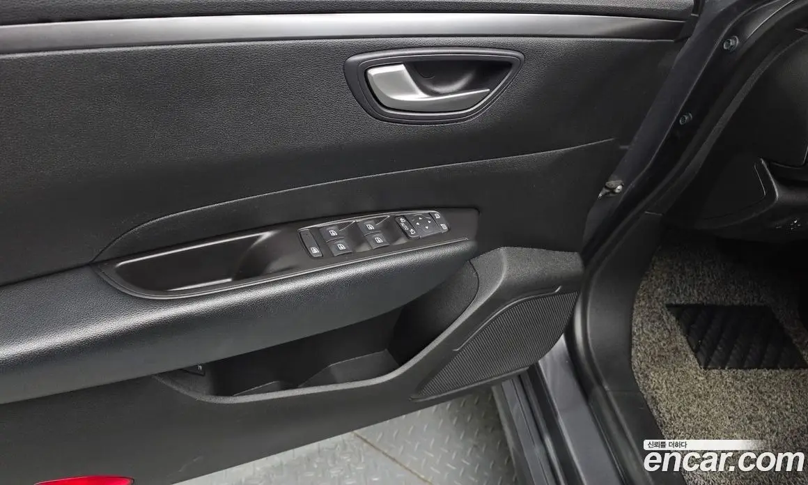 Renault (Samsung) SM6 2018 2.0 автомат (гидро), фото 24 Renault (Samsung) SM6 2018 2.0 автомат (гидро), фото 24