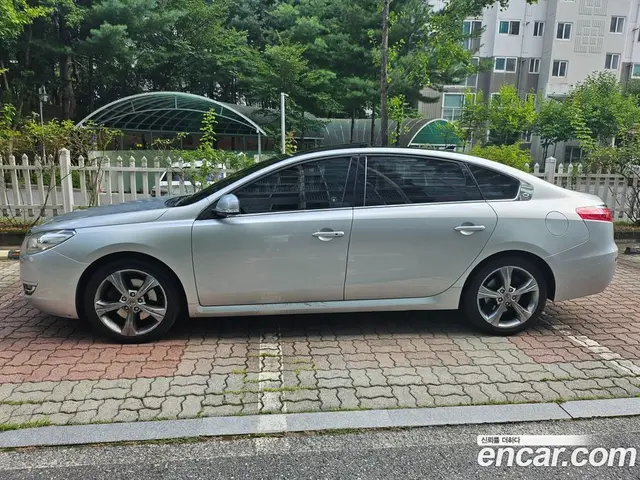 Renault (Samsung) SM7 2011 2.5 автомат (гидро), миниатюра 3 Renault (Samsung) SM7 2011 2.5 автомат (гидро), миниатюра 3