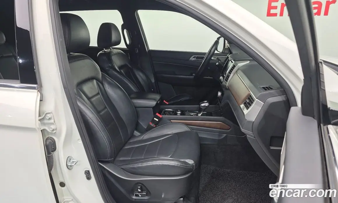 SsangYong Rexton 2017 2.2 автомат (гидро), фото 11 SsangYong Rexton 2017 2.2 автомат (гидро), фото 11