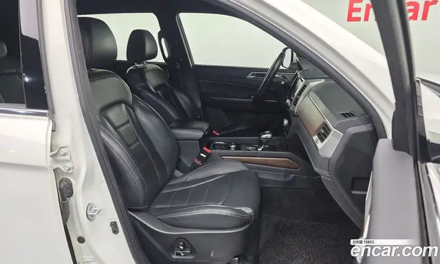 SsangYong Rexton 2017 2.2 автомат (гидро), миниатюра 11 SsangYong Rexton 2017 2.2 автомат (гидро), миниатюра 11