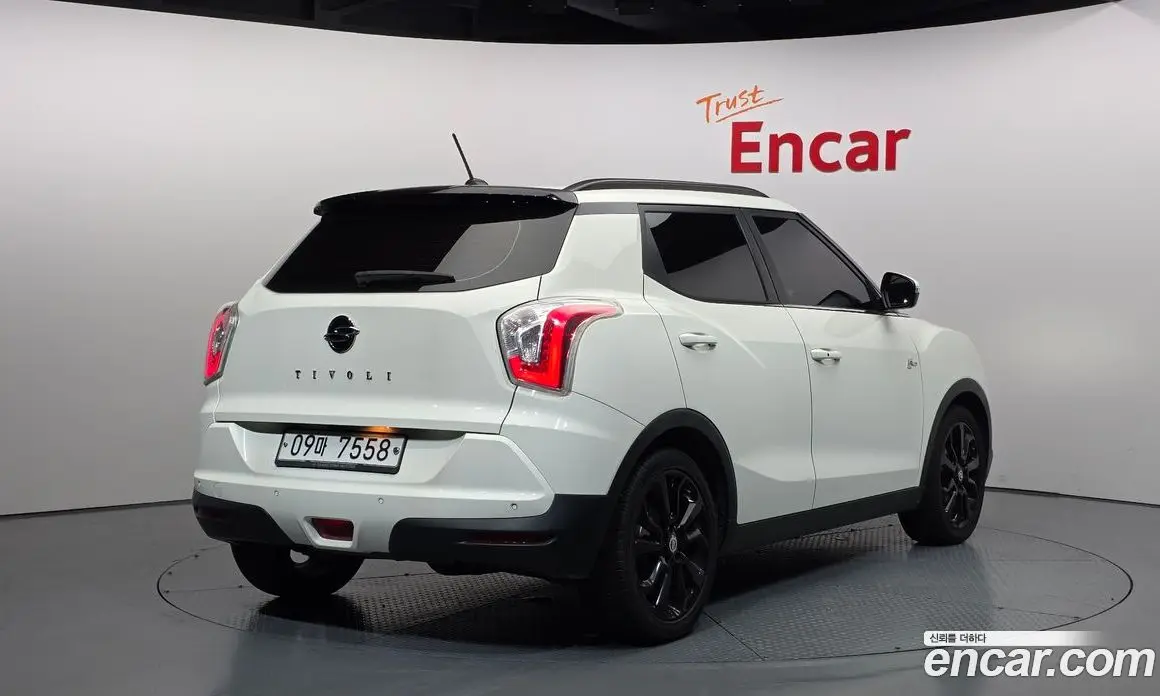 SsangYong TIBOLI 2015 1.6 автомат (гидро), фото 2 SsangYong TIBOLI 2015 1.6 автомат (гидро), фото 2