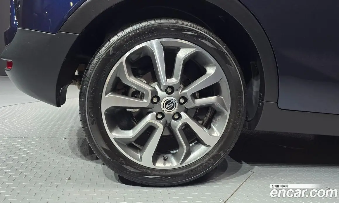 SsangYong TIBOLI 2015 1.6 автомат (гидро), фото 5 SsangYong TIBOLI 2015 1.6 автомат (гидро), фото 5