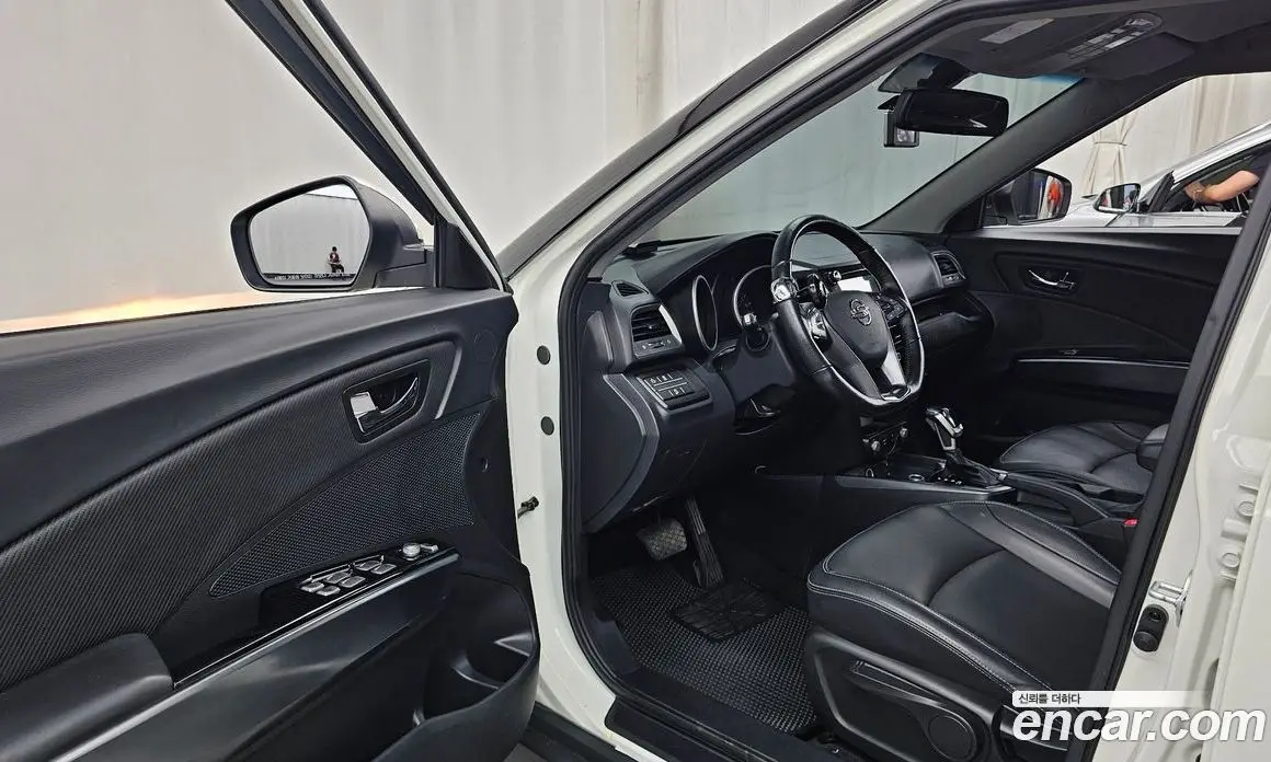 SsangYong TIBOLI 2018 1.6 автомат (гидро), фото 13 SsangYong TIBOLI 2018 1.6 автомат (гидро), фото 13