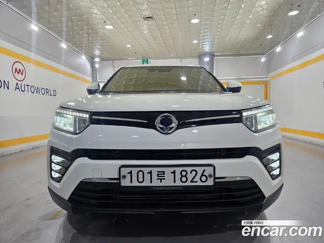 SsangYong TIBOLI 2019 1.5 автомат (гидро), миниатюра 1