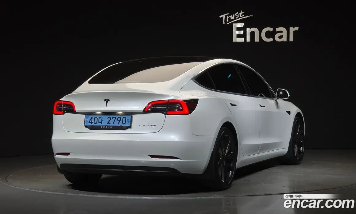 Tesla Model 3 2020 0.2 автомат (гидро), фото 2 Tesla Model 3 2020 0.2 автомат (гидро), фото 2
