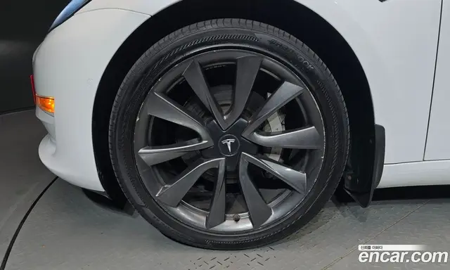 Tesla Model 3 2020 0.2 автомат (гидро), миниатюра 5 Tesla Model 3 2020 0.2 автомат (гидро), миниатюра 5