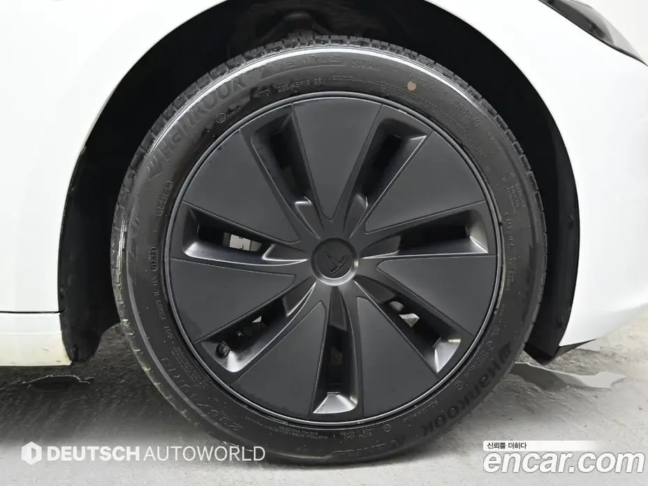 Tesla Model 3 2024 автомат (гидро), фото 5 Tesla Model 3 2024 автомат (гидро), фото 5