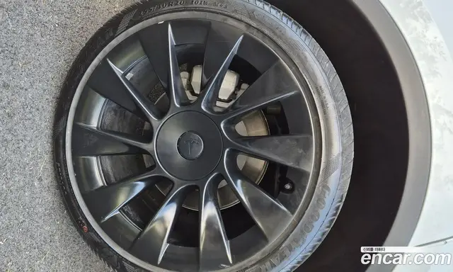 Tesla Model Y 2022 автомат (гидро), миниатюра 10 Tesla Model Y 2022 автомат (гидро), миниатюра 10