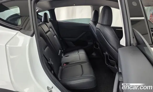 Tesla Model Y 2024 0.2 автомат (гидро), миниатюра 12