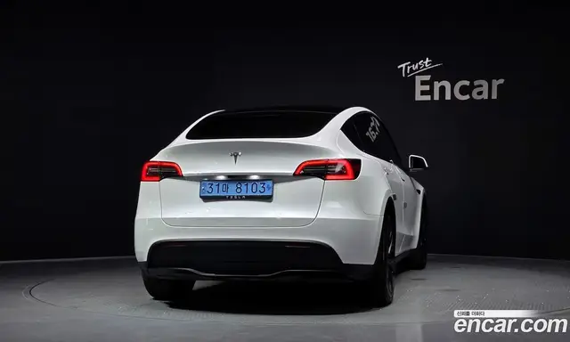 Tesla Model Y 2024 0.2 автомат (гидро), миниатюра 4 Tesla Model Y 2024 0.2 автомат (гидро), миниатюра 4