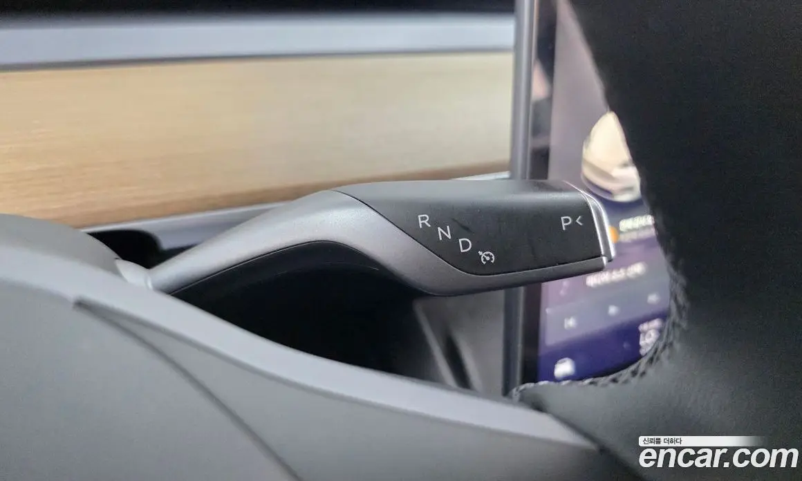 Tesla Model Y 2024 0.2 автомат (гидро), фото 9 Tesla Model Y 2024 0.2 автомат (гидро), фото 9